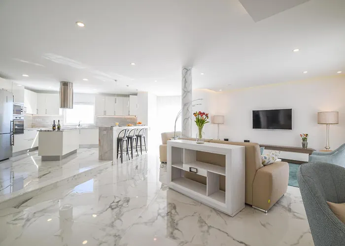 The Penthouse In Da Rocha Portimão