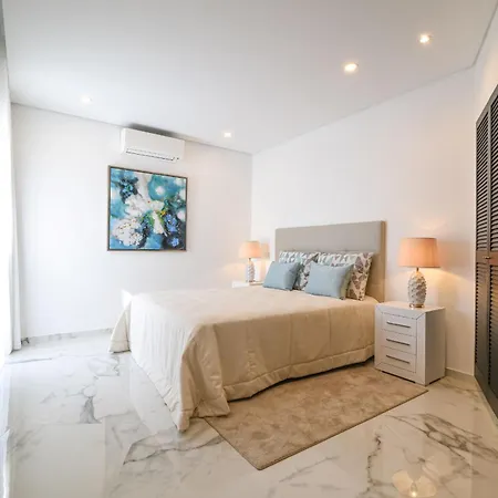 The Penthouse In Da Rocha شقة *