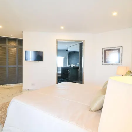 The Penthouse In Da Rocha