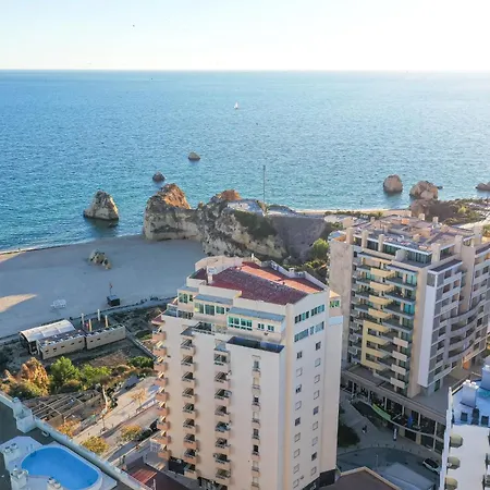 The Penthouse In Da Rocha